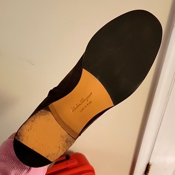 Ferragamo suede boots 👢 😍 - Picture 4 of 10
